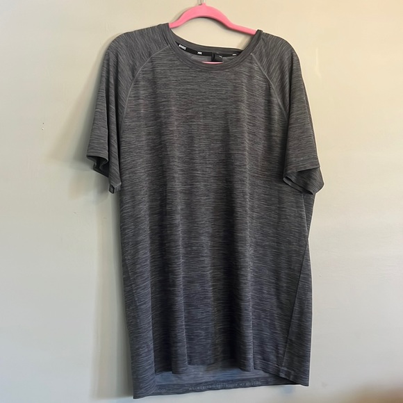 Rhone Reign Tech Short Sleeve - Picture 7 of 13